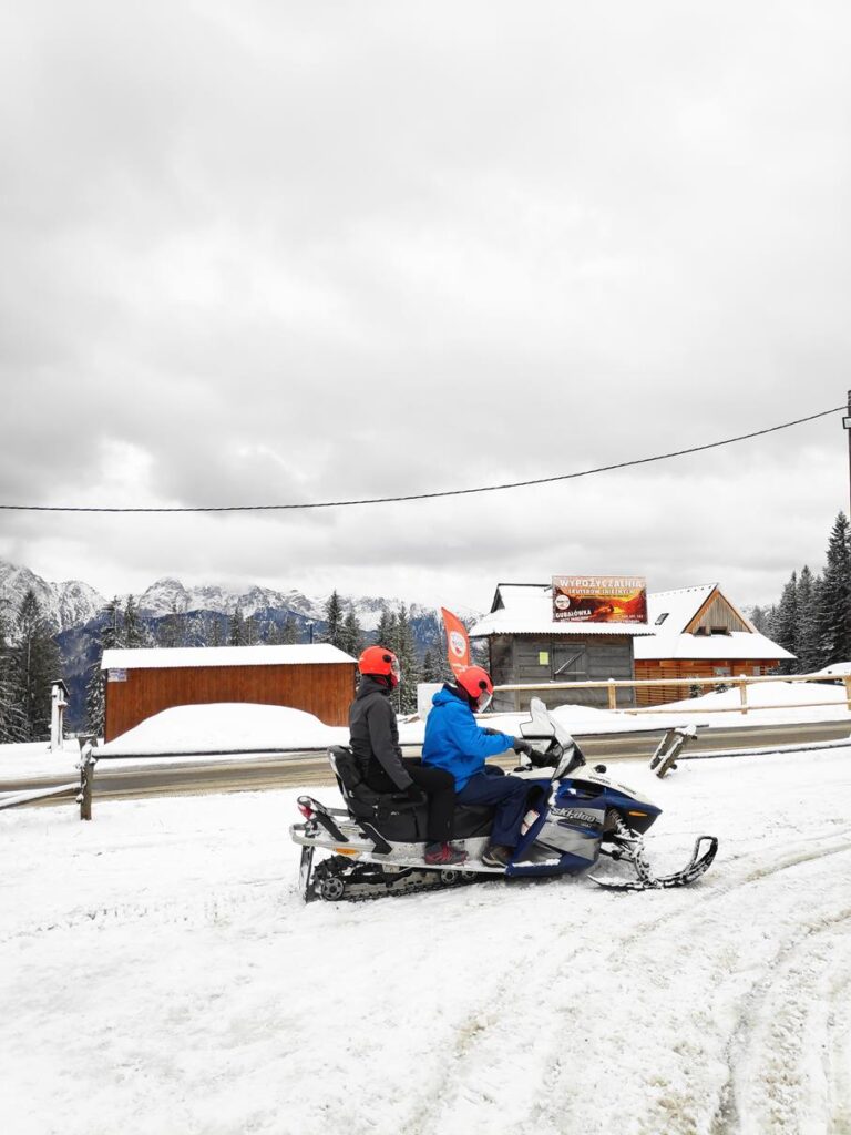 Skuter śnieżny na Gubałówce w Zakopanem