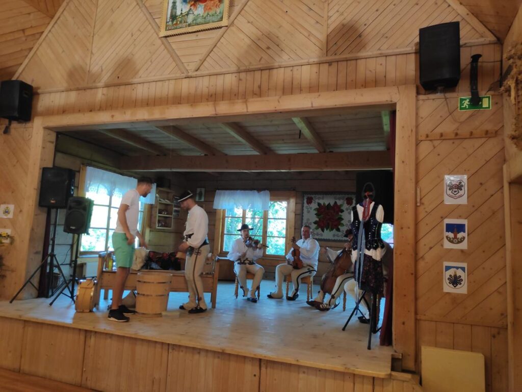 Warsztaty bacowskie w humorystyczny sposób