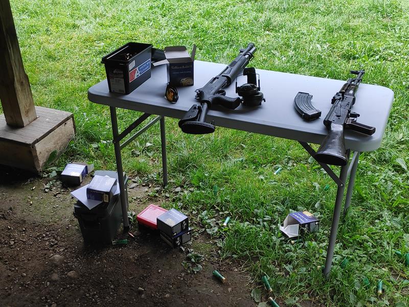 Broń palna na strzelnicy