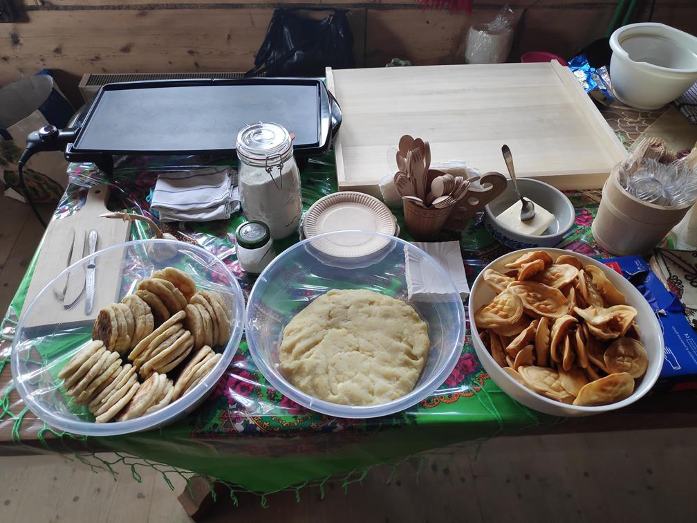 Stanowisko do smażenia oscypaka i podgrzewania moskoli